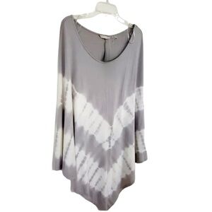 Soft Surroundings Trina Tie Dye Poncho Top in Gray / White
